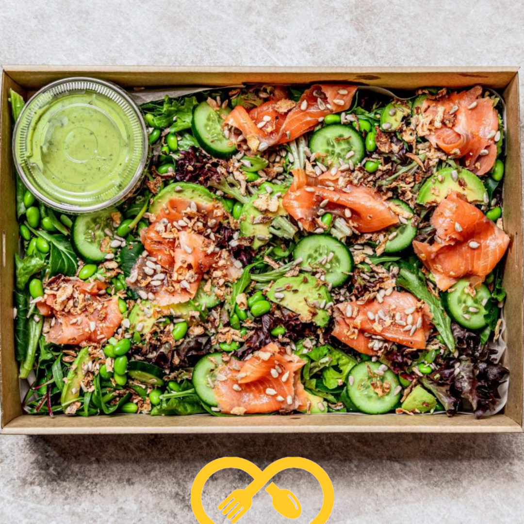 salade au saumon fumé, au yogourt et avocat | tailles s / m / l / xl