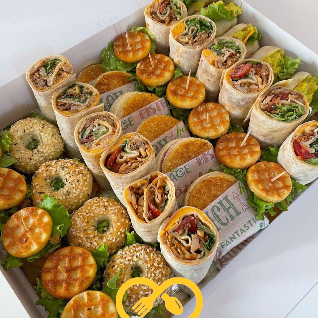 plateau batbout, waffle burger, croque-monsieur, wrap, bagel | 42 pcs